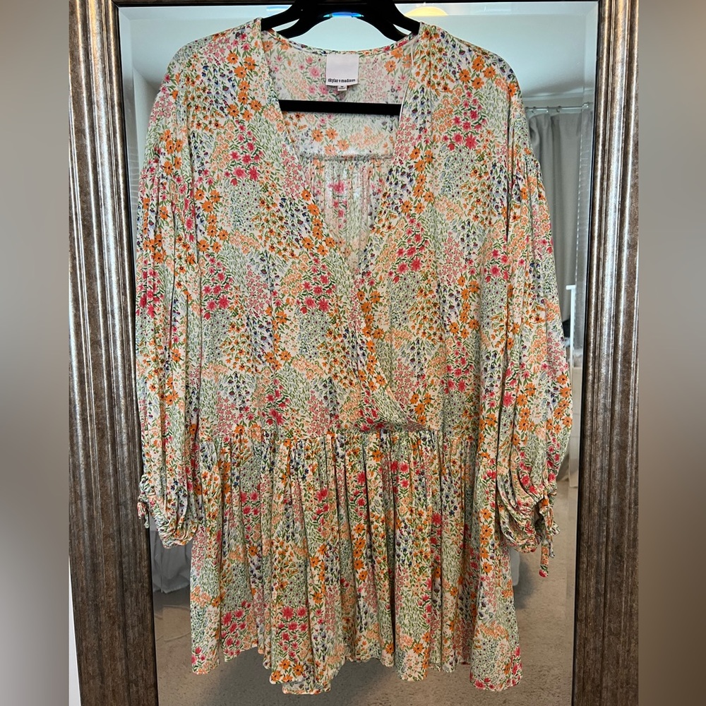 Floral dress, Size medium